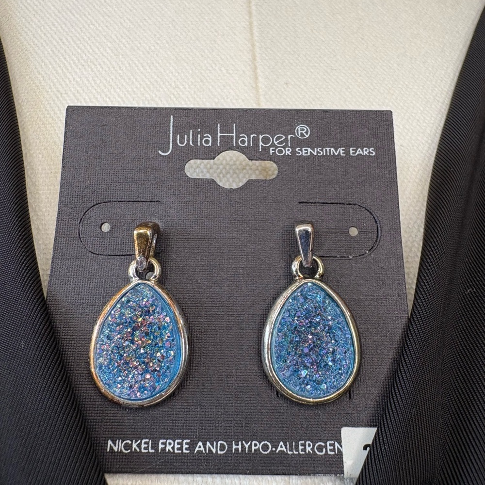 NWT Julia Harper Blue Druzy & Silver Tone Stud Earrings
